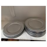 Silver plastic chargers (20+)