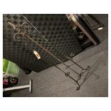 Metal table top easel