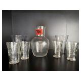 Vintage carafe, juice glasses (4), tumblers (2)