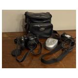 Kodak digital camera, soft case, batteries