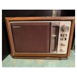 Vintage Sony AM/FM radio