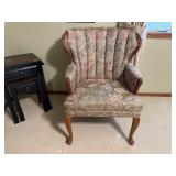 Clam back arm chair
