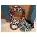 Decorative floral wreaths (4)