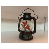Cardinal lantern ,musical snowglobe