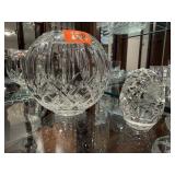 Crystal egg, round vase