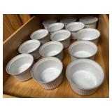 Noritake stoneware custard bowls (14)