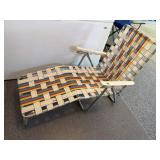 Vintage folding lounge chair