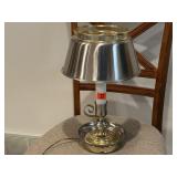 Candlestick style table lamp