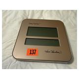 Day Teller battery operated clock