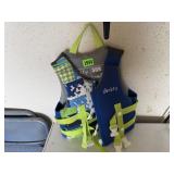 Youth life vest