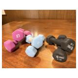 3 pairs of hand weights