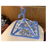 Hanging drying rack