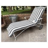 Vintage patio lounger
