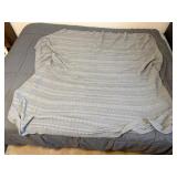Cable knit throw blanket