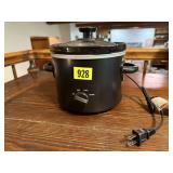 Small 7 1/2" crockpot