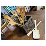 Utensil basket, wooden salad spoons, Pampered