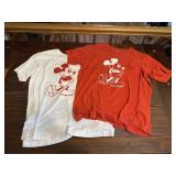 Walt Disney Mickey Mouse t-shirts (2)