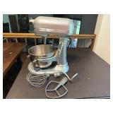 Kitchen Aid Professional HD mixer, attachments