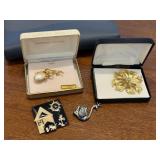 Cultured pearl, vintage, handmade brooches