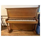 Story & Clark piano