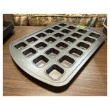 Pampered Chef brownie bite pan
