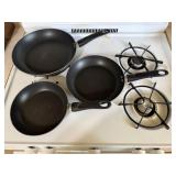 Wear Ever skillets (3)
