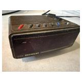Clock radio