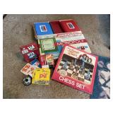 Board games, Chess Set, Monopoly, Pit