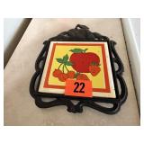 Metal trivet