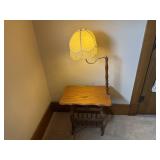 Magazine rack table lamp