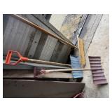 Snow shovels (3)