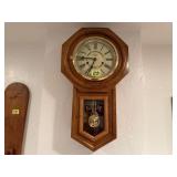 Regulator wall clock