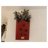 Star wall pocket, dried florals