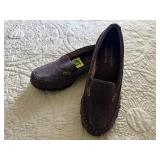 SKetchers Memory Foam slip on shoes
