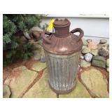 Vintage oil can