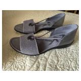 Ann Klein open toed slip ons