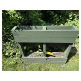 Pallet planter box