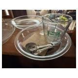Pyrex glass pie plates, Cherry pie receip,