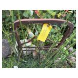 Hay grapple spear