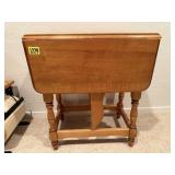 Gateleg side table