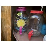 Sun tea jars (2)