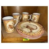 Monkey plates (4), cups (4)