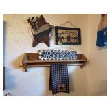 American wall decor, signs, towel, no shelf