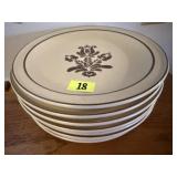 Pfaltzgraff dinner plates (8)
