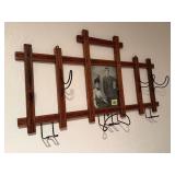 Wall hat rack