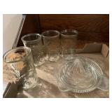 Glass juicer, juice glasses (4)