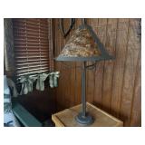 Table lamp