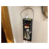 Metal snowman wall pocket