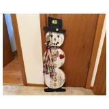 Wooden snowman decoration