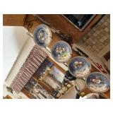 Wrought iron wall rack, snowman plates (4)